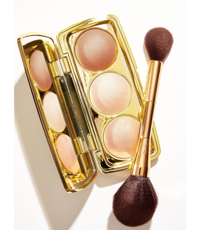 Shape Tape™ Glow Duster Brush